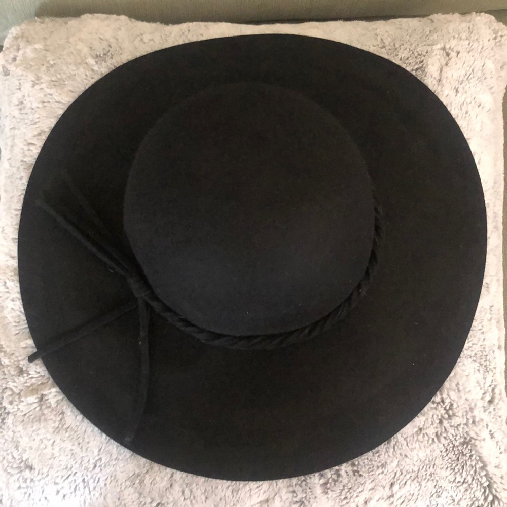 Wide Brim Black Wool Hat